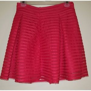 EXPRESS VERY CUTE MINI SKIRT SIZE 4.